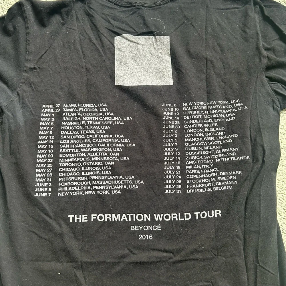 BEYONCÉ Formation Tour Graphic Black Smoke T shirt W M - Picture 5 of 6